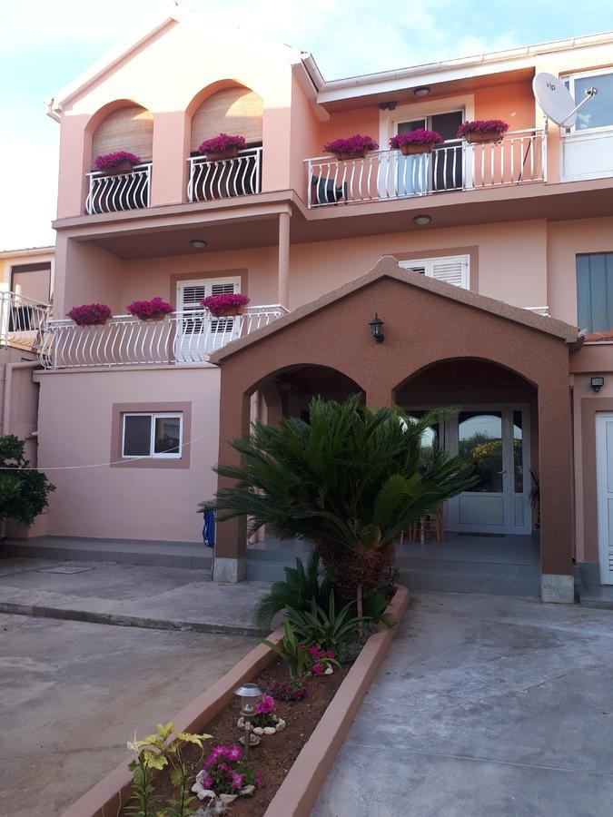 Apartments Tutina Bibinje Kültér fotó